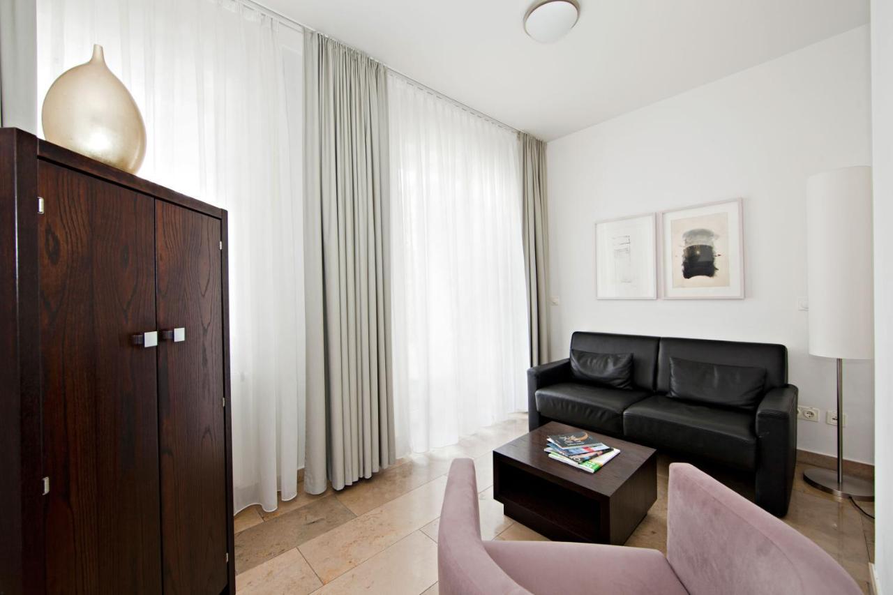 Devin Art Hotel デュッセルドルフ エクステリア 写真
