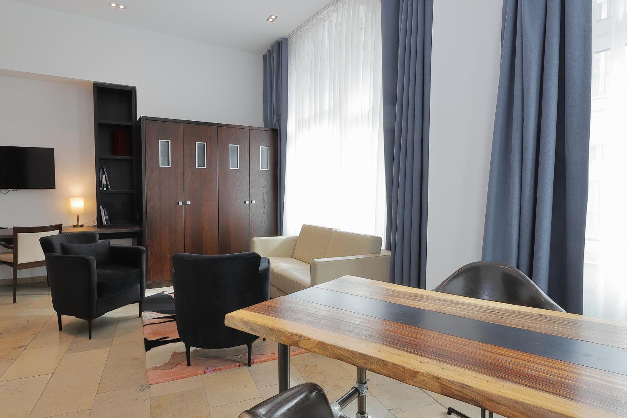 Devin Art Hotel デュッセルドルフ エクステリア 写真