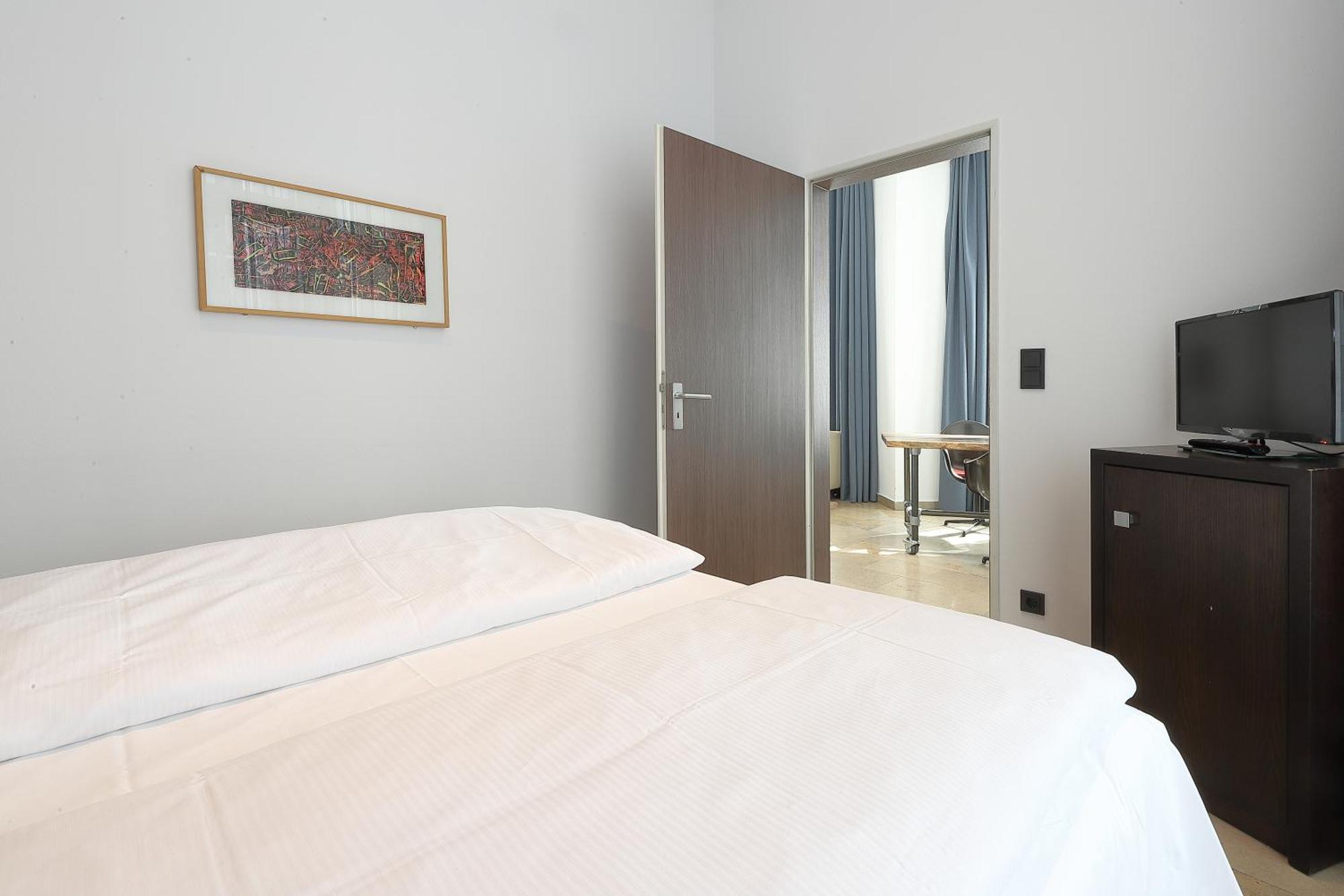 Devin Art Hotel デュッセルドルフ エクステリア 写真