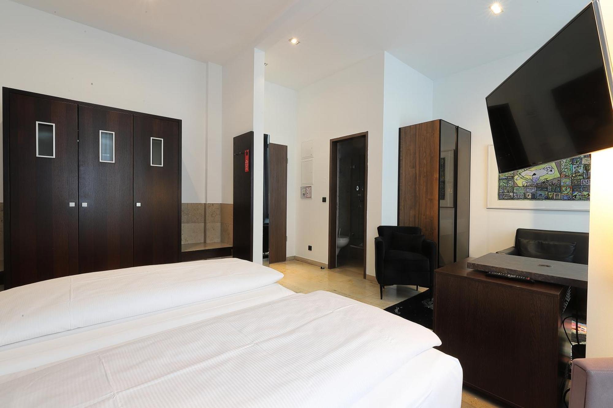 Devin Art Hotel デュッセルドルフ エクステリア 写真