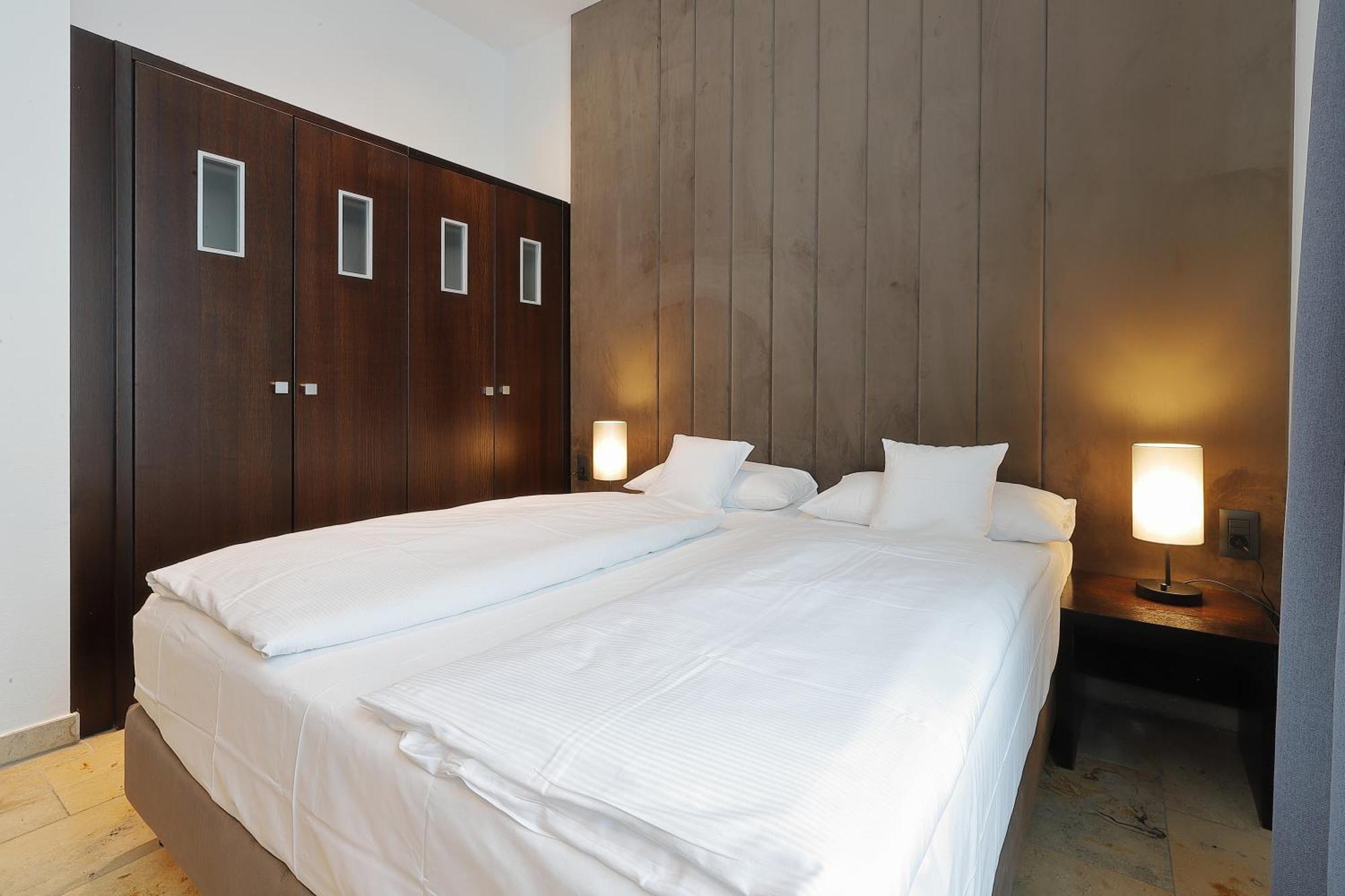 Devin Art Hotel デュッセルドルフ エクステリア 写真