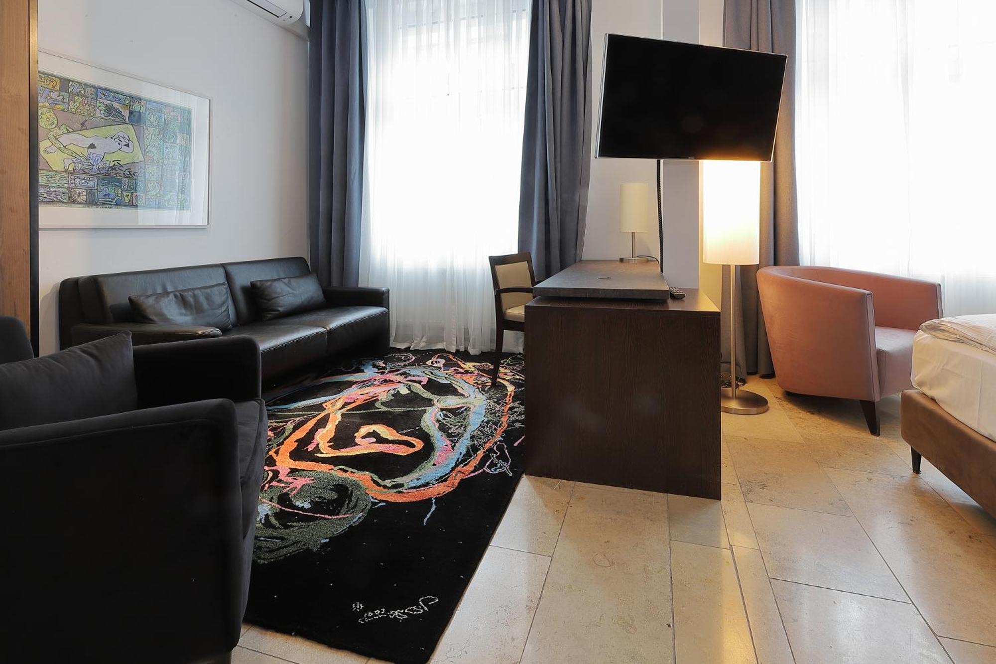Devin Art Hotel デュッセルドルフ エクステリア 写真