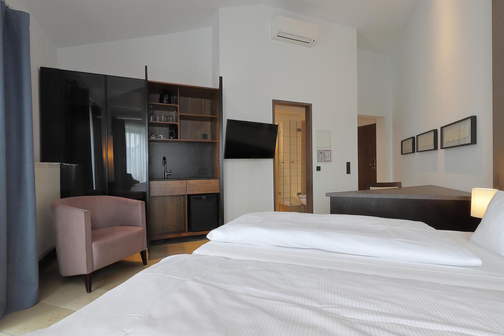 Devin Art Hotel デュッセルドルフ エクステリア 写真