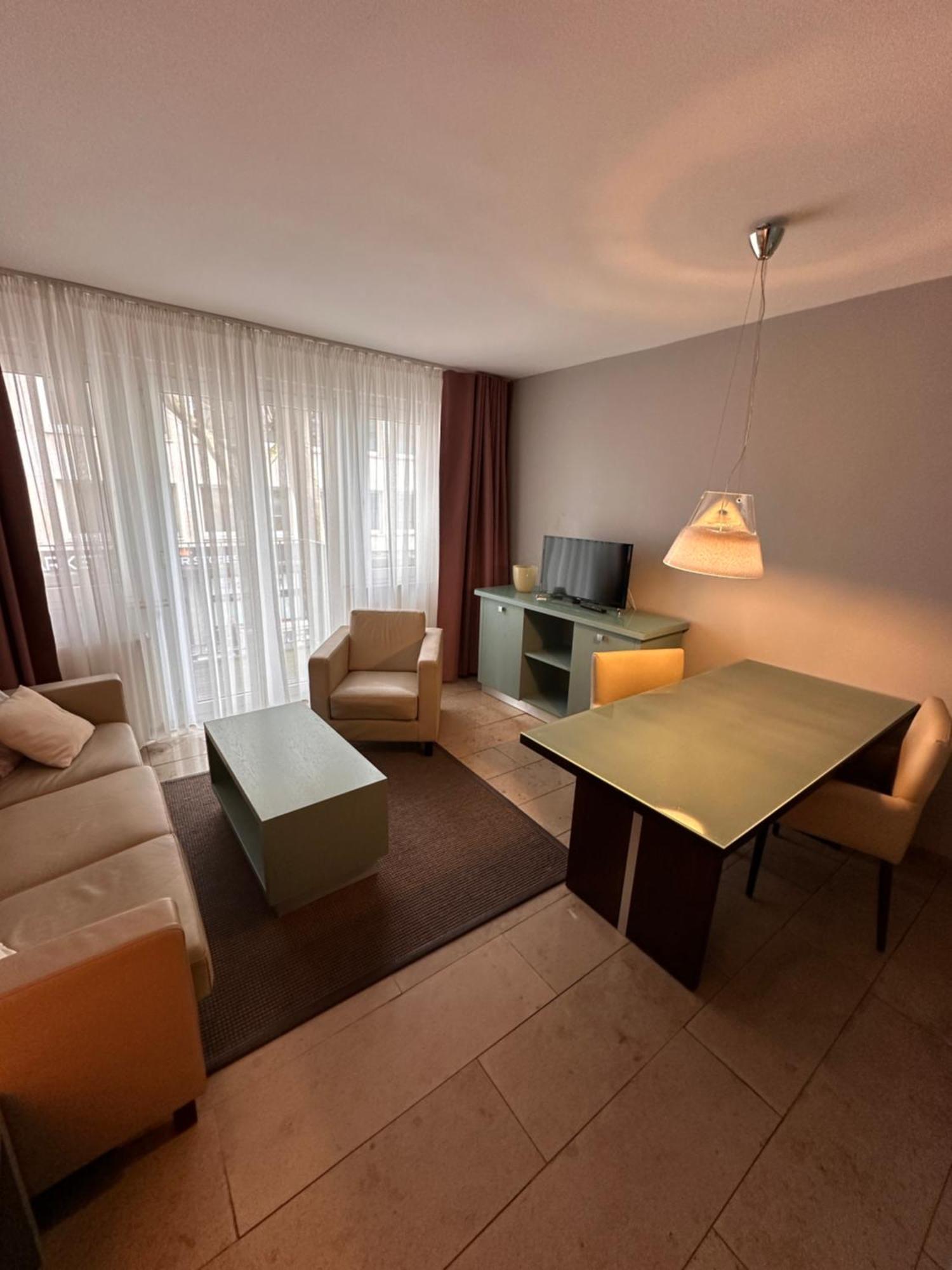 Devin Art Hotel デュッセルドルフ エクステリア 写真
